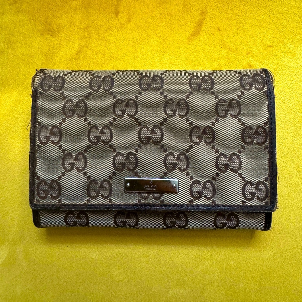 Authentic GUCCI GG Canvas & Leather Bi-Fold Wallet/Bag *RARE*